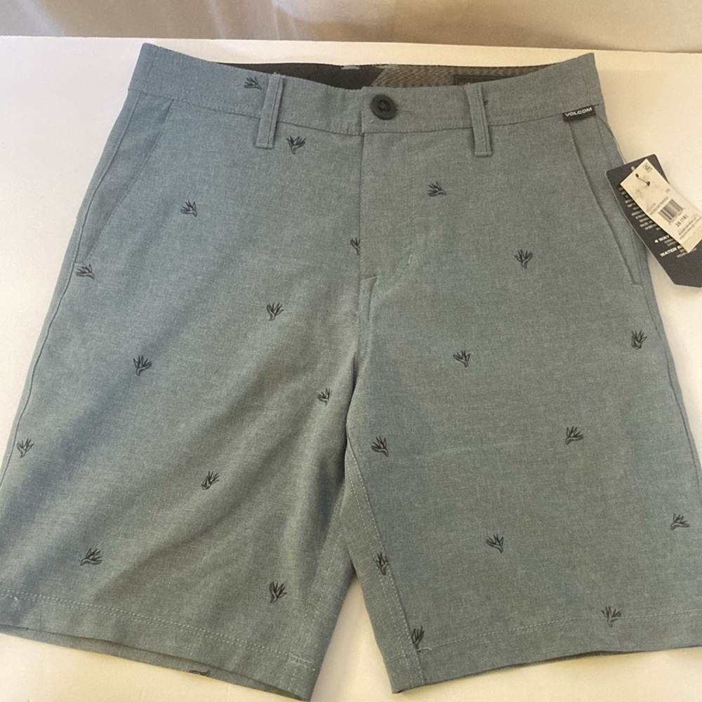 VOLCOM Surf & Turf Shorts Boys Big Youth Size 28 (16) Water Repellent NWT